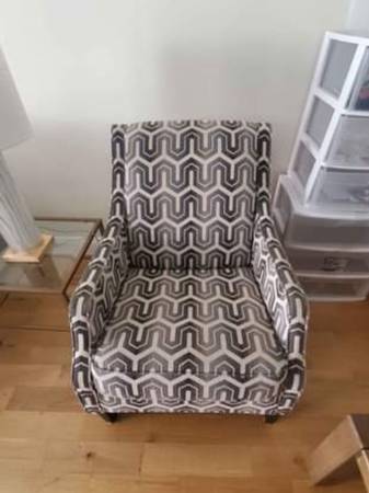Free Accent Chair (New York)