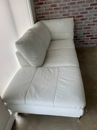 White Loveseat Style L Couch (25th St)