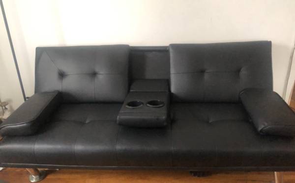 Couch (Bronx)