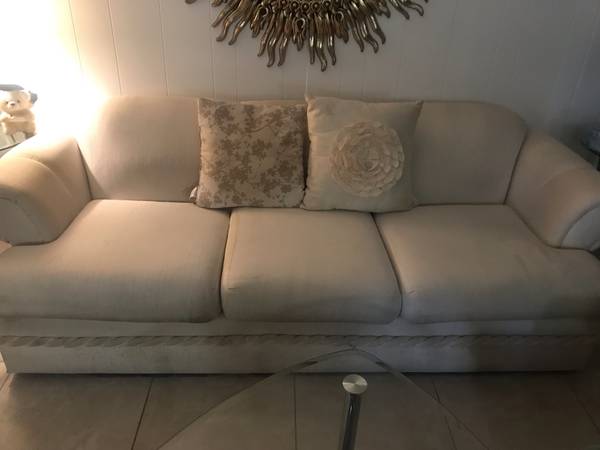 Sofa (Miami)