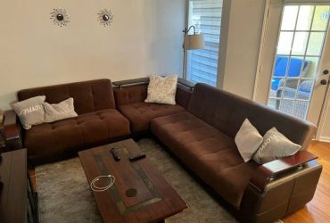 FREE COUCH (Clermont)