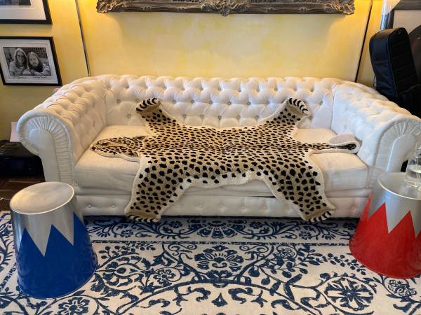 Free Chesterfield Sofa (Upper East Side)