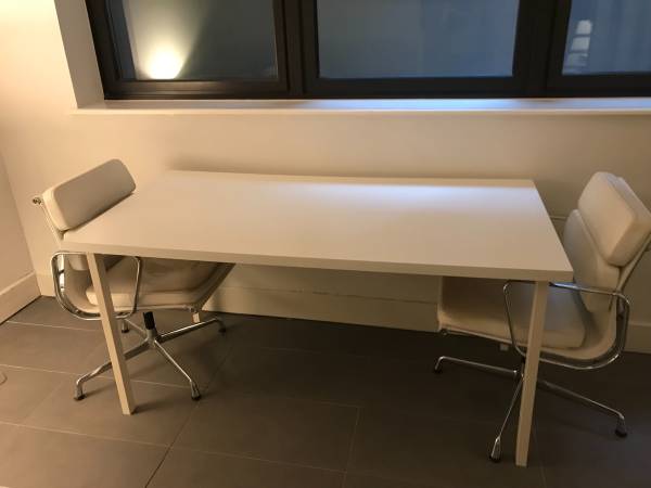 White ikea dining table/desk/console/shelf (Williamsburg)