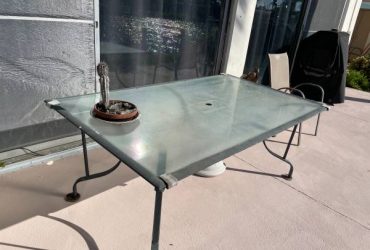 Glass patio table with umbrella (Pompano Beach)
