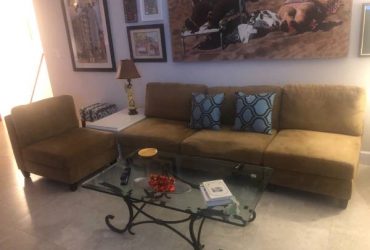 3 piece sectional sofa barely used (South beach)