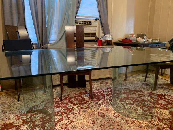 Oval Glass Dinning Table (East Elmhurst) NY