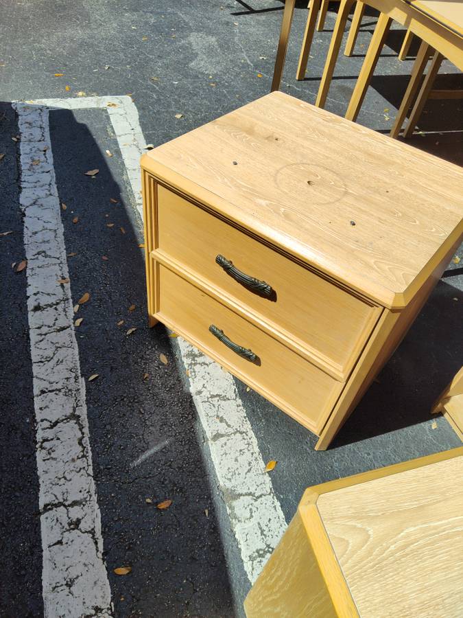 Tons of free furniture. Come get what you want. (Riviera area)