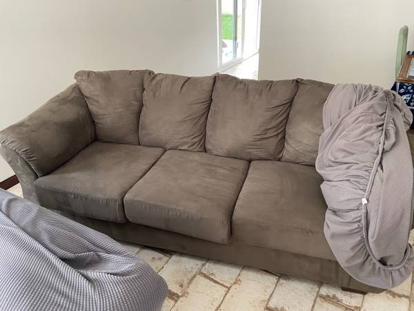 Free Furniture! Great condition! (Cooper City, FL)