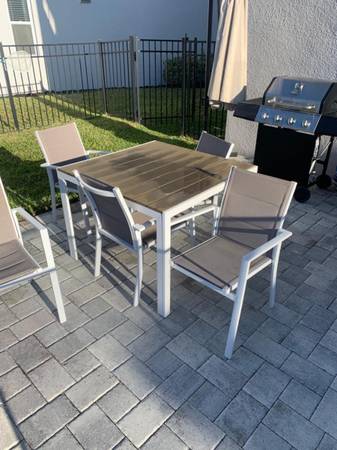 FREE outdoor and indoor furniture used (Kissimmee)