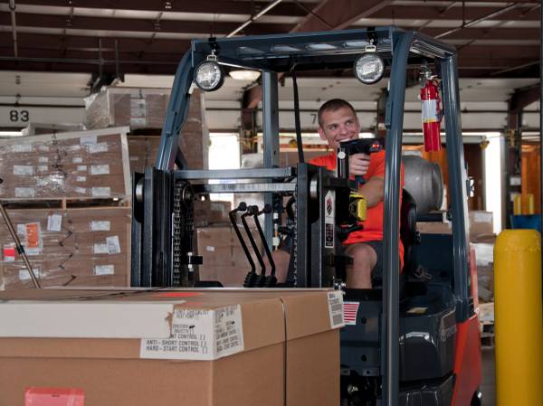 Dock Worker/Forklift Operator (PT) – Dayton Freight Lines | $20.29/hr. (Lowell, IN)