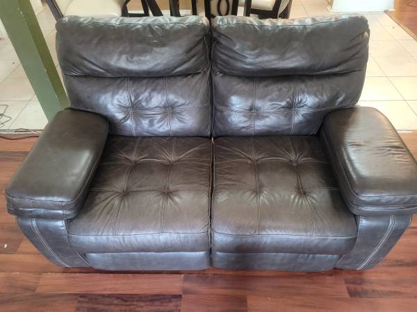 Leather Recliner Couch Set (Spring, Tx)