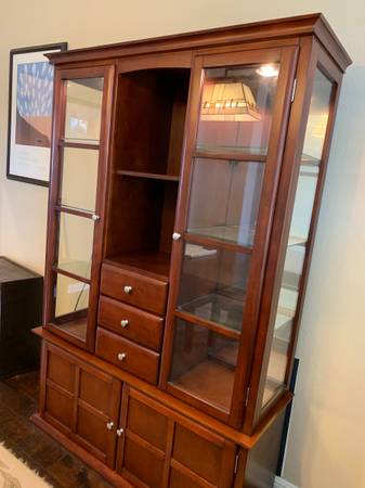 FREE China cabinet and hutch (SW Austin)