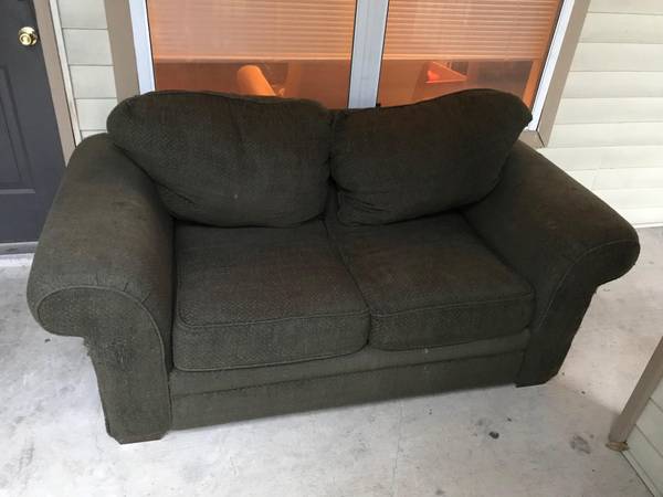 Green Fabric Pull Out Love Seat (Cedar Park)