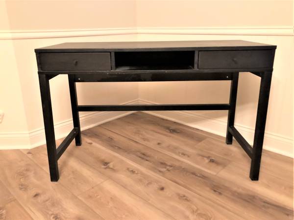 FREE Desk for student or computer (Tomball) TX