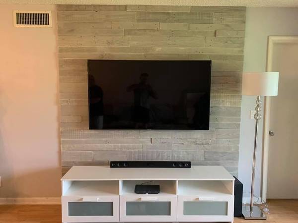 Free 65 inch Samsung tv for parts or repair (West Lake Worth)
