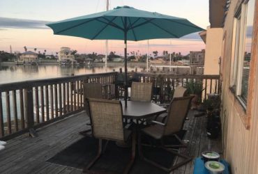 Deck/Patio Table & Chairs Umbrella (Port Isabel)