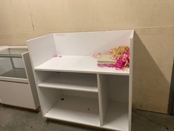 Free retail display cases/cabinet/register station (Round Rock Outlet)