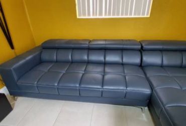 Sofa free (Cutler Bay)