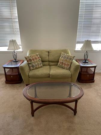 Free** Loveseat / Coffee Table & End Tables / Lamps (Four Corners)