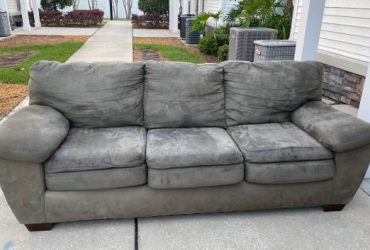 Couch/Sofa (Fleming Island)