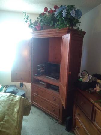 Free Free Armorie TV Cabinet 2 drawers (North Lauderdale)