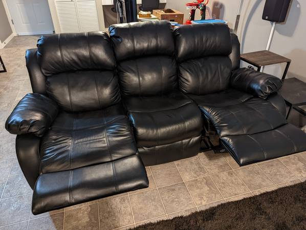 Home theater couch[FREE]
