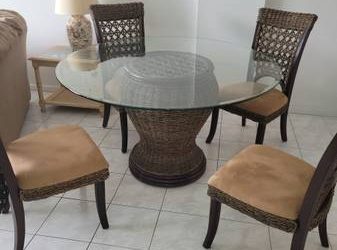 Dinning table chairs (Hallandale)