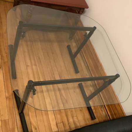 Table with glass FOR FREE