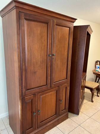 large cabinet wood (Fort Lauderdale)