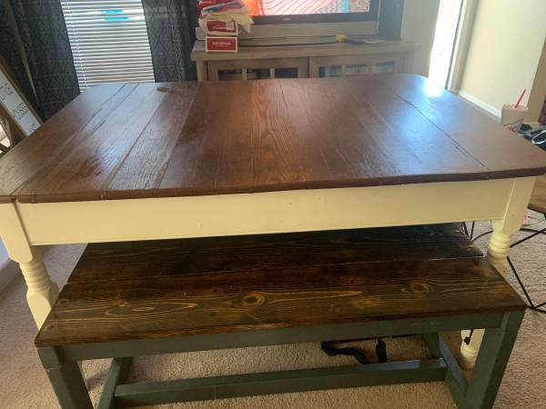Dresser, dining table, twin bed and metal frame (Jacksonville)