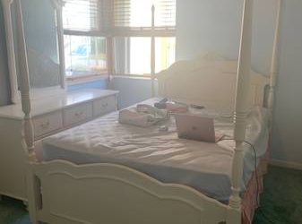 Girl's Princess Bedroom Set FREE FOR PICK UP