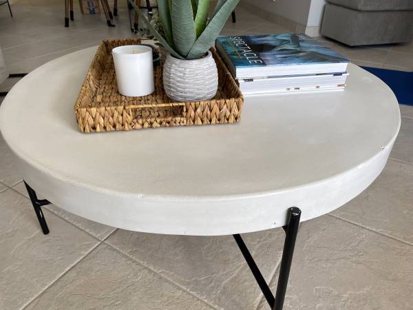 Free 36" round concrete coffee table top (Boca)