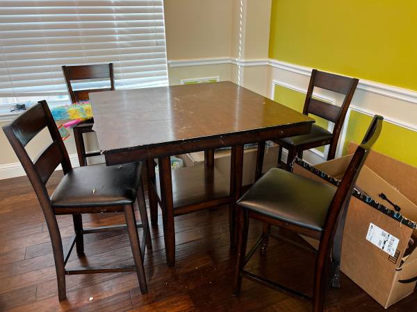 Free Old dining table and couch