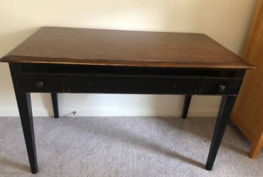 Wooden desk with drawer (Norwalk) NY