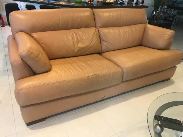FREE Leather couch (Boynton beach Florida)