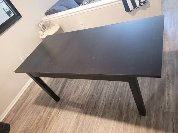 FREE IKEA EXTENSIBLE TABLE (Winter Park, FL)