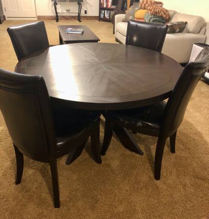 Benchwright Round Dining Table-FREE.