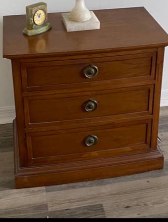 Free night table, dresser coffee table and end table (Delray Beach)