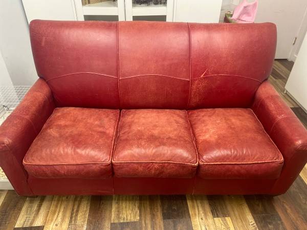 Red leather Jennifer sofa convertible (Boerum Hill)