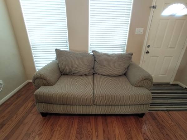 Free Couch and Loveseat set (East Downtown/Second Ward)