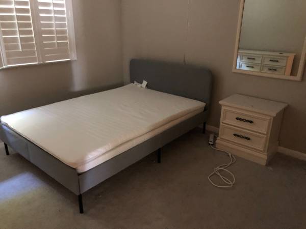 Bedroom Dresser and Night Table FREE (Lake Worth)