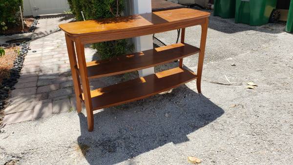 Furniture, end table , sofa, table , chairs (FORT LAUDERDALE)