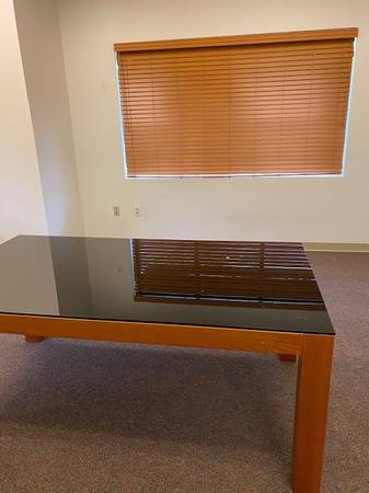 Free Office Furnitures (Lake Mary)