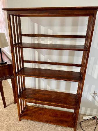 Wooden Bookshelf (Pembroke Pines)