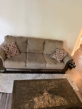 FREE COUCH, MATTRESS , TABLE CHAIRS TOYS (Jupiter)