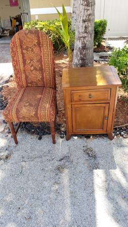 Furniture, end table , sofa, table , chairs (FORT LAUDERDALE)