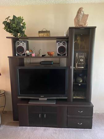 Entertainment center In good shape. (Hollywood Hills)