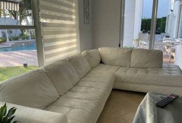 Leather sectional (Miramar)