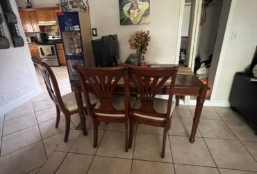 Now dining room table and 4 chairs (FIU)