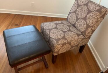 Free Chair (Coral Gables)